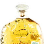 Con Valor Tequila Añejo