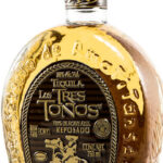 Los Tres Toños Reposado