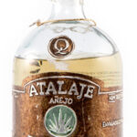 Tequila Atalaje Añejo