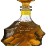 Tierra Sagrada Añejo