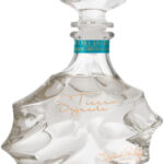 Tierra Sagrada Extra Añejo Cristalino