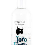 Toro Negro Blanco