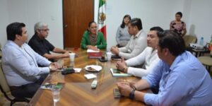 Guerrero fortalece la cadena agave-mezcal con convenio